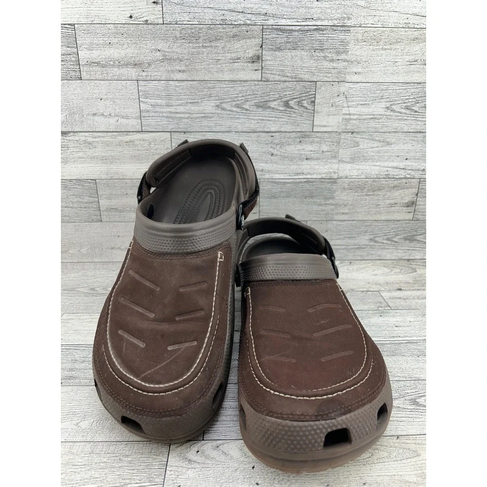Crocs Yukon Sport Men Size 11 Brown Leather Overlay Clogs Adjustable Strap Shoes